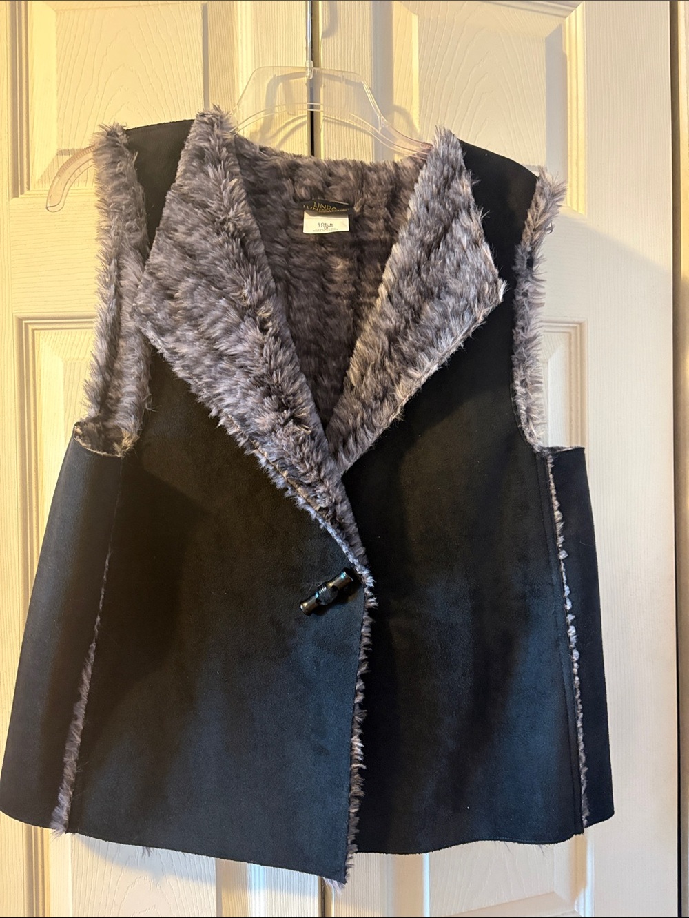 Suede Shearling Sleeveless Vest - Black with Fur Gray Trim